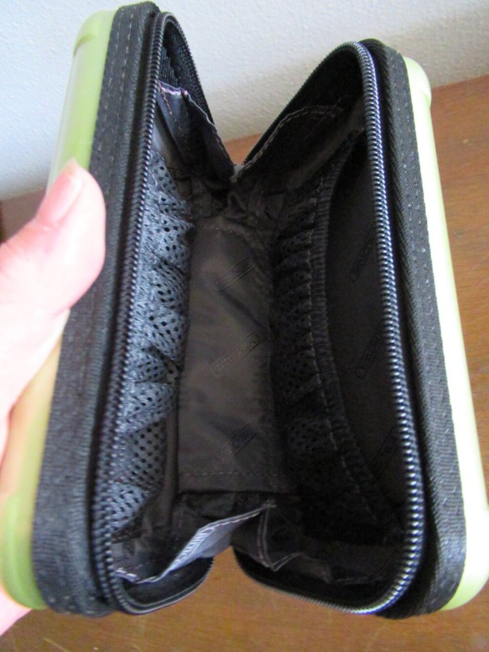 RIMOWA x EVA Air Amenity Hard Case Lime Green Limited Edition Travel - Picture 3 of 5